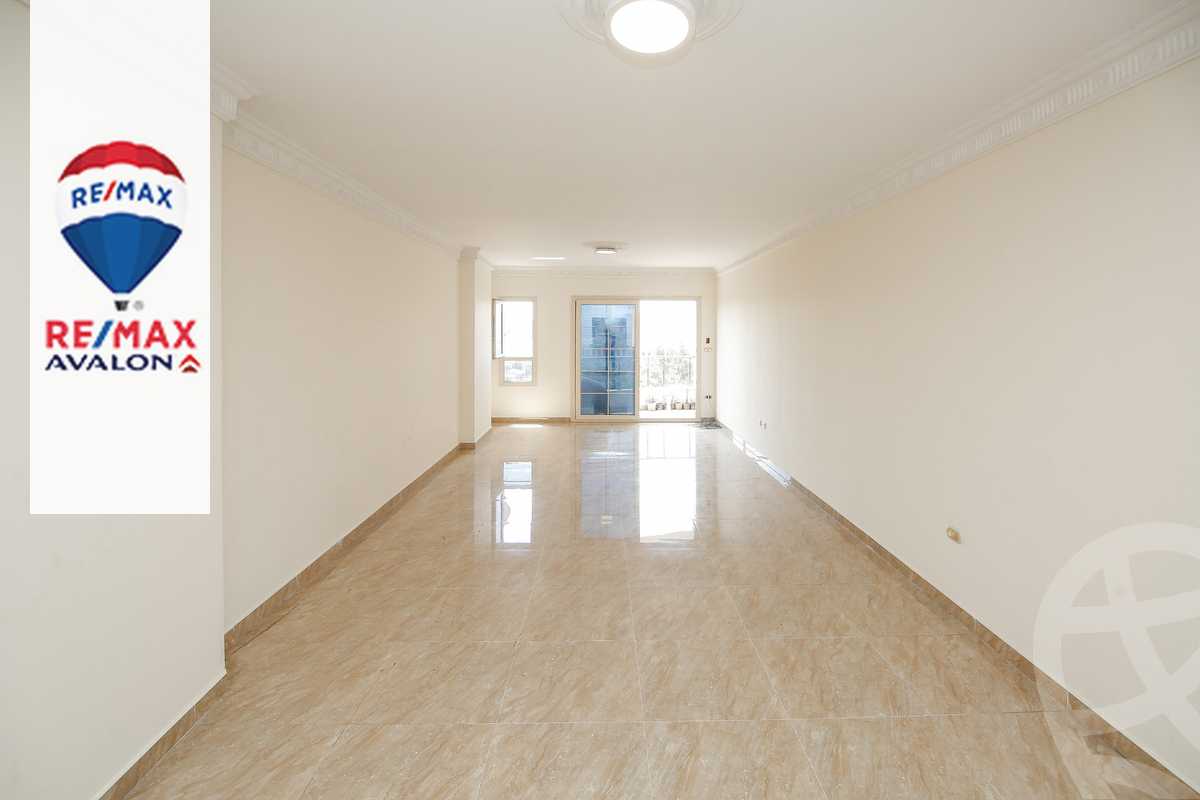 https://aqarmap.com.eg/en/listing/4250615-for-sale-alexandria-el-chatby-port-said-street