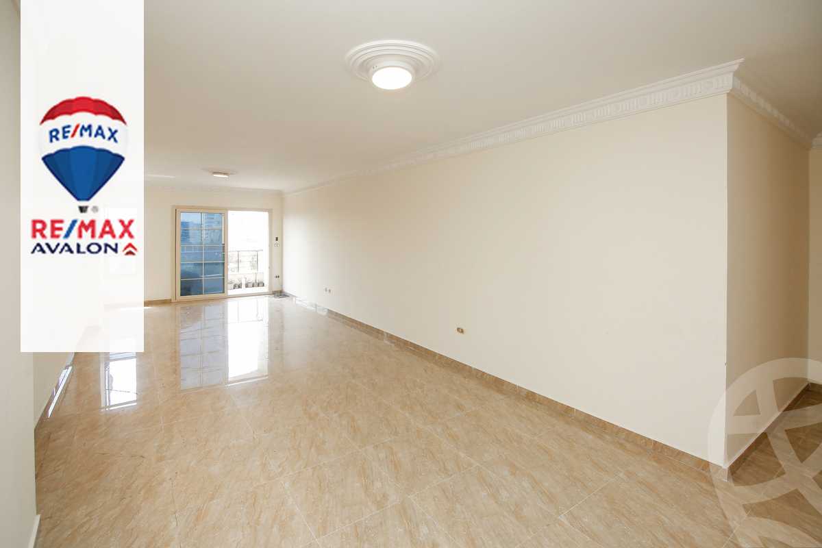 https://aqarmap.com.eg/en/listing/4250615-for-sale-alexandria-el-chatby-port-said-street