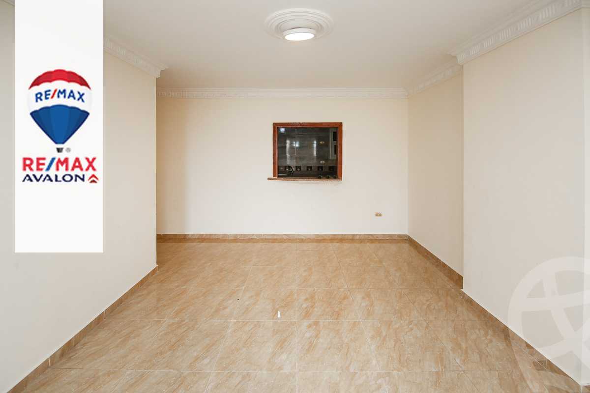 https://aqarmap.com.eg/en/listing/4250615-for-sale-alexandria-el-chatby-port-said-street
