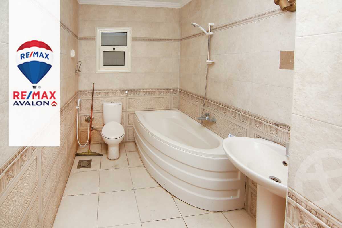 https://aqarmap.com.eg/en/listing/4250615-for-sale-alexandria-el-chatby-port-said-street