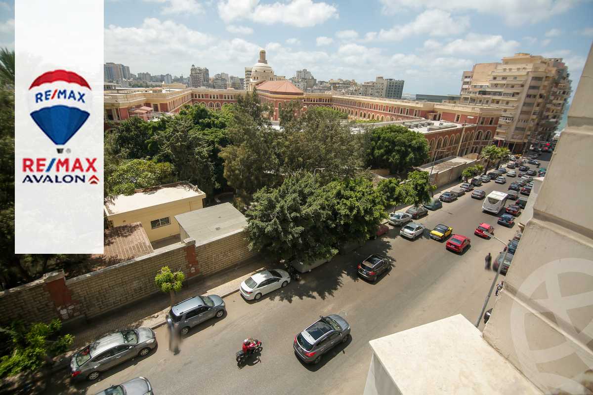 https://aqarmap.com.eg/en/listing/4250615-for-sale-alexandria-el-chatby-port-said-street