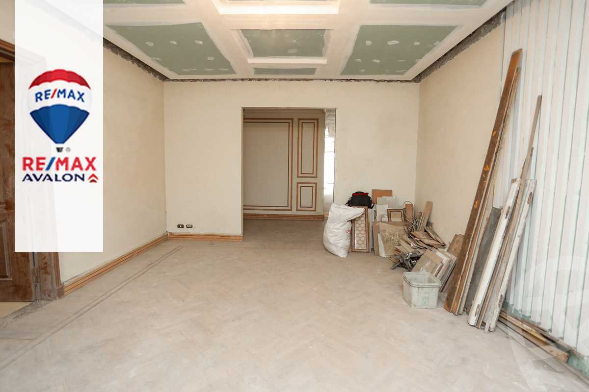 https://aqarmap.com.eg/en/listing/4298706-for-sale-alexandria-zezenia-malak-hefni-st