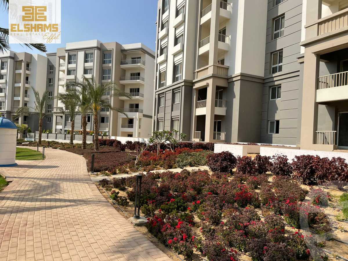 https://aqarmap.com.eg/en/listing/5329192-for-sale-cairo-new-cairo-compounds-hyde-park-park-corner-hyde-park