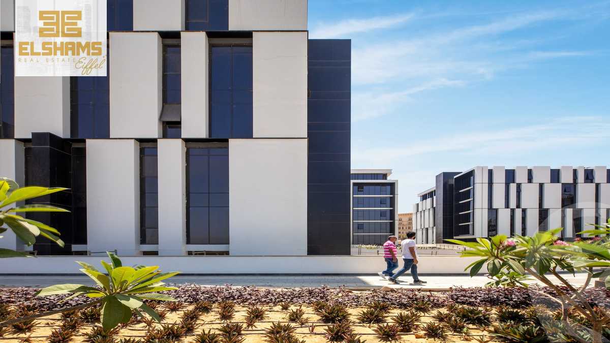 https://aqarmap.com.eg/en/listing/5214668-for-sale-cairo-new-cairo-compounds-hyde-park-business-district