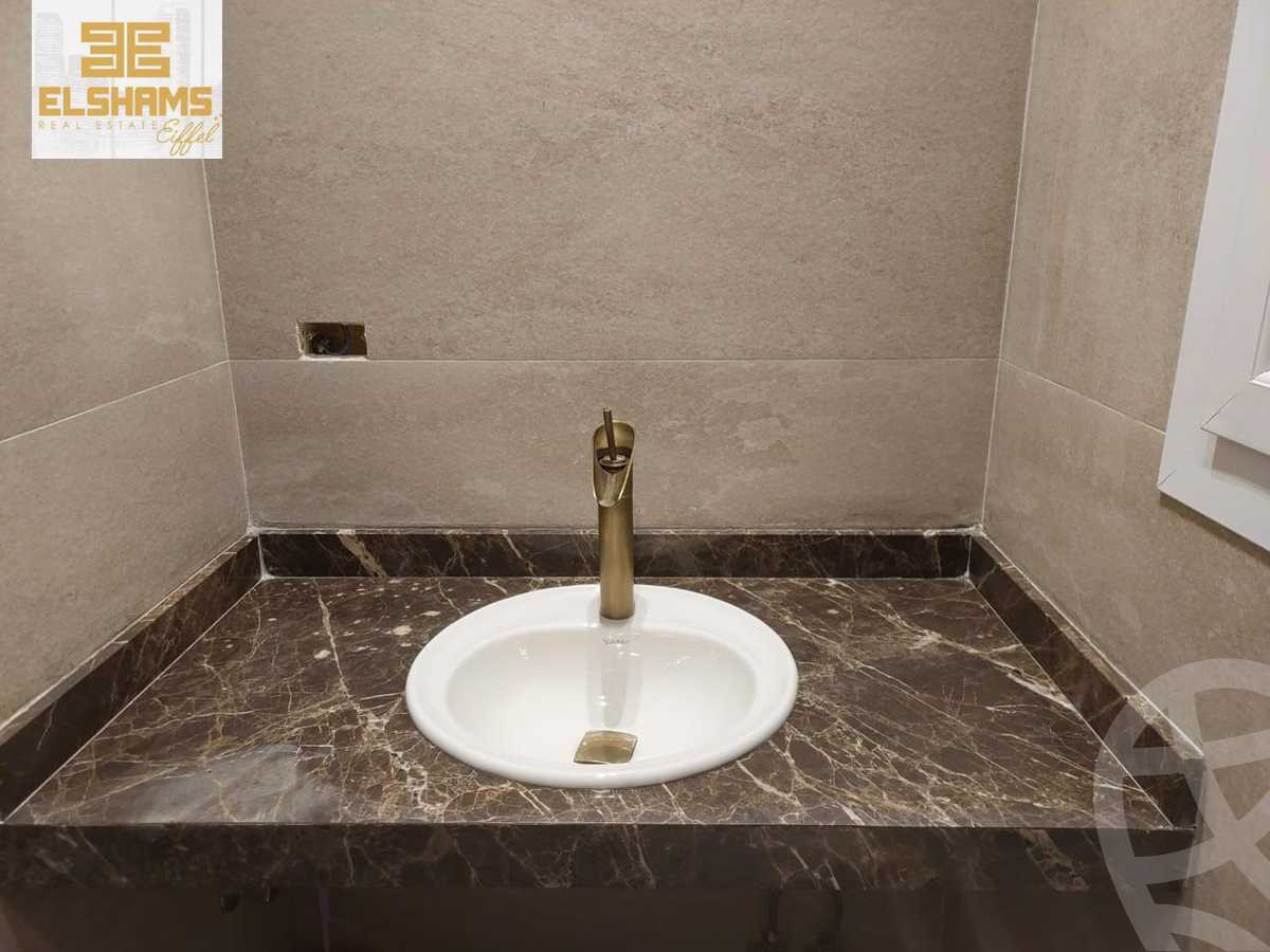 https://aqarmap.com.eg/en/listing/5540894-for-sale-cairo-new-cairo-compounds-hyde-park-greens-hyde-park-compound