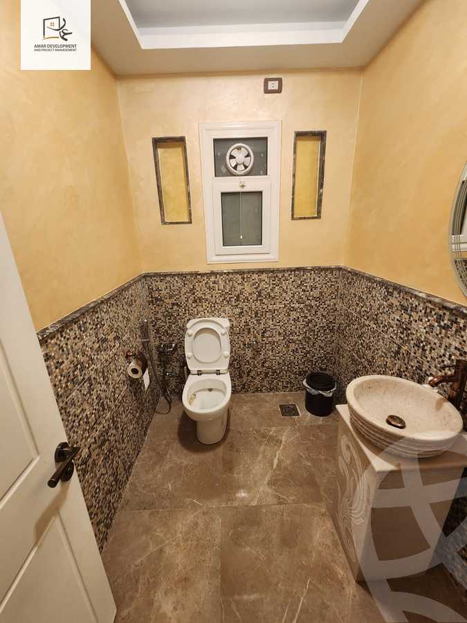 https://aqarmap.com.eg/en/listing/4260509-for-sale-cairo-new-cairo-compounds-mountain-view-hyde-park