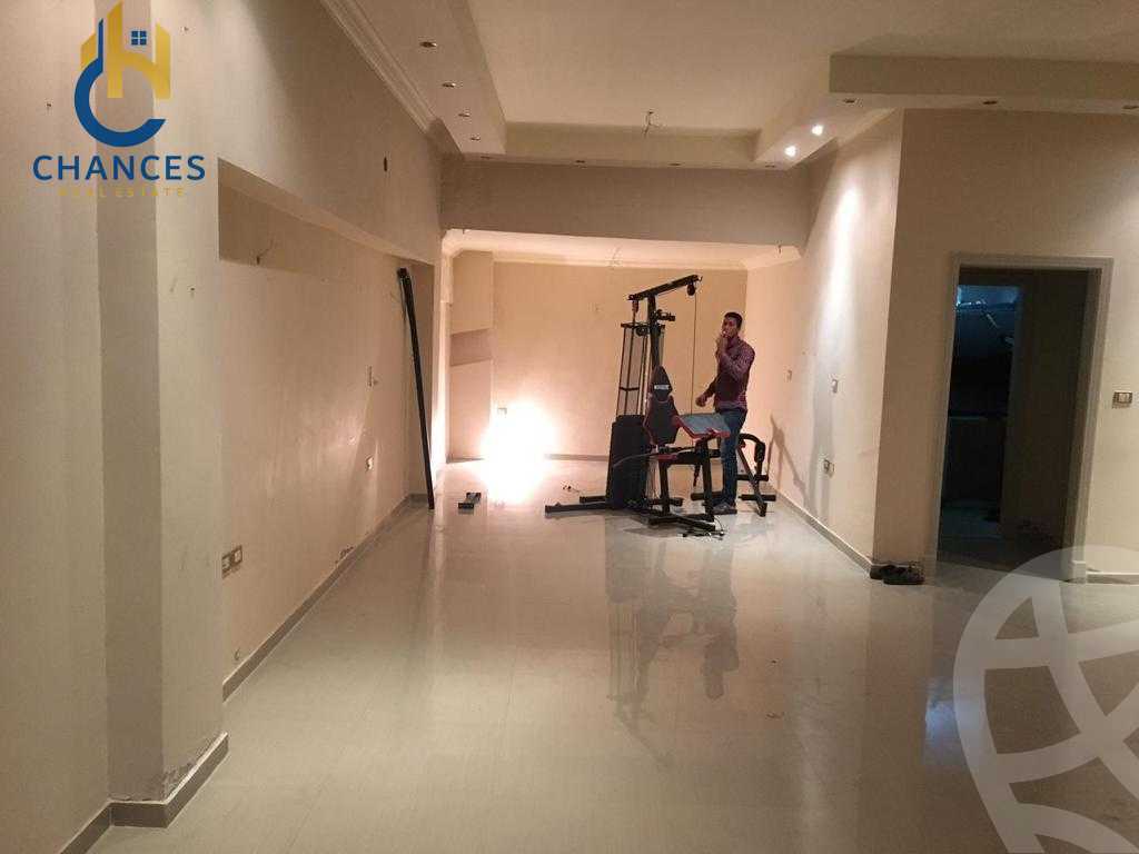 https://aqarmap.com.eg/ar/listing/3645144-for-sale-cairo-new-cairo-sharq-el-akadamiya-abdul-hakim-al-rifai-st