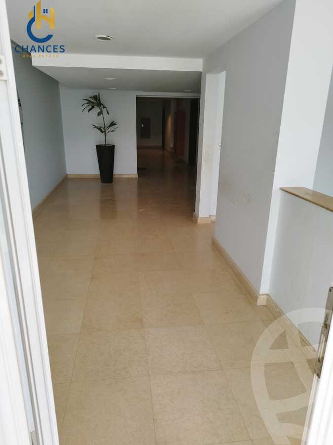 https://aqarmap.com.eg/en/listing/4256560-for-sale-cairo-new-cairo-compounds-mountain-view-hyde-park