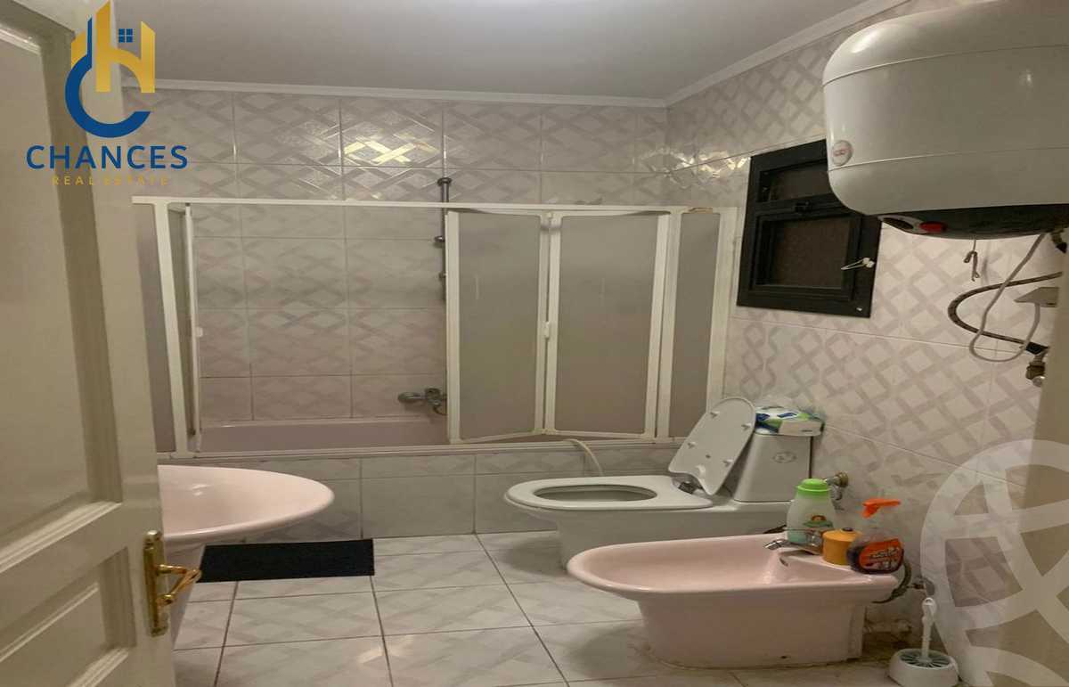 https://aqarmap.com.eg/en/listing/5337624-for-sale-cairo-el-maadi-degla-street-200
