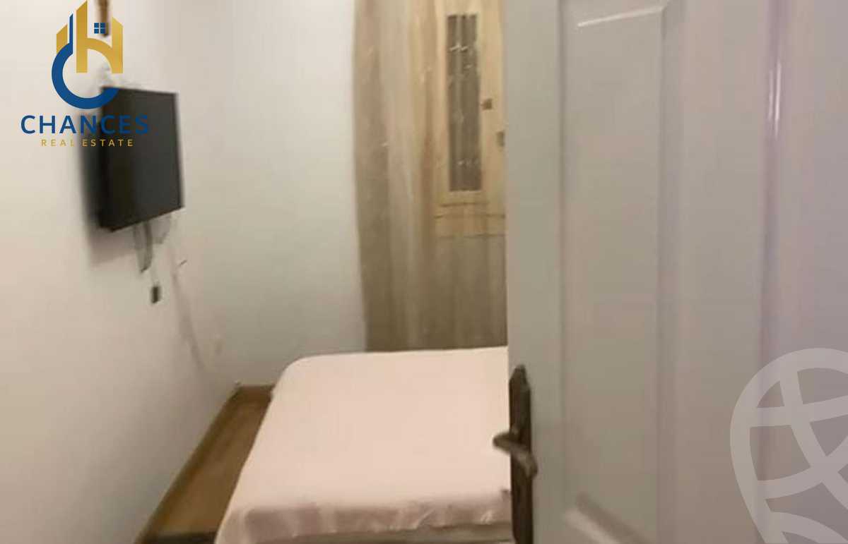 https://aqarmap.com.eg/ar/listing/5406629-for-sale-cairo-el-sheikh-zayed-city-compounds-el-yasmeen-compound