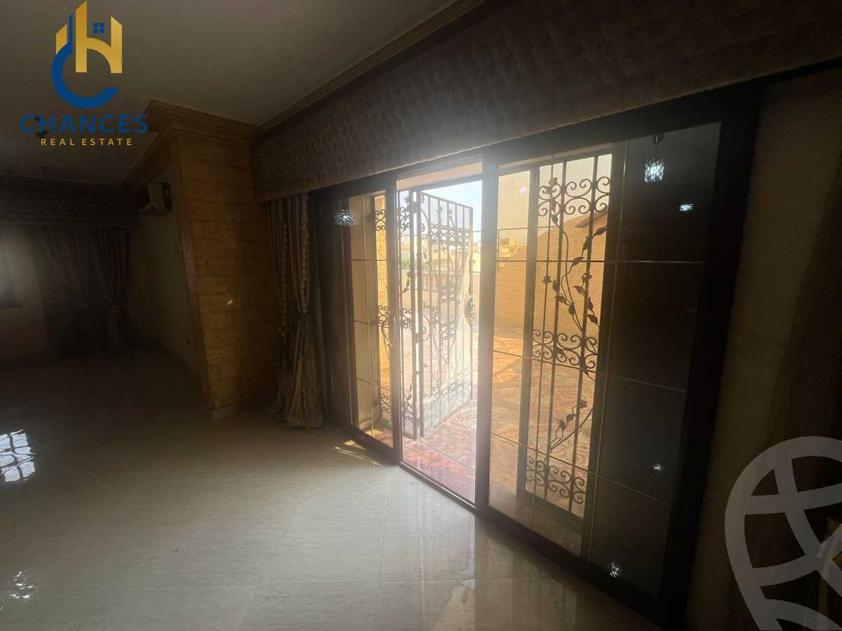 https://aqarmap.com.eg/en/listing/5730580-for-sale-cairo-new-cairo-ganob-el-akadamiya-south-academy-b-medhat-el-kholy-st