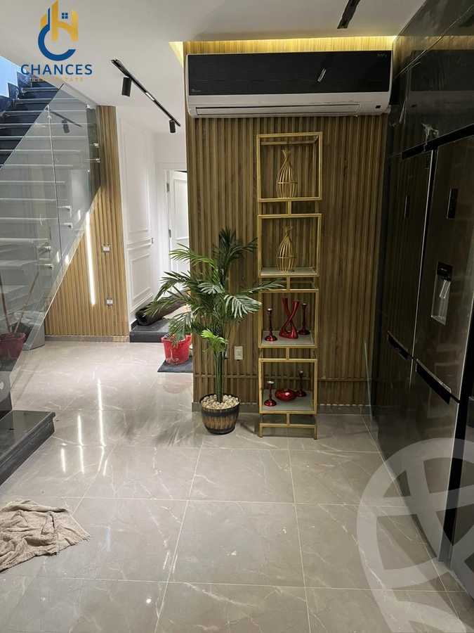 https://aqarmap.com.eg/ar/listing/5509188-for-sale-cairo-new-cairo-compounds-hyde-park
