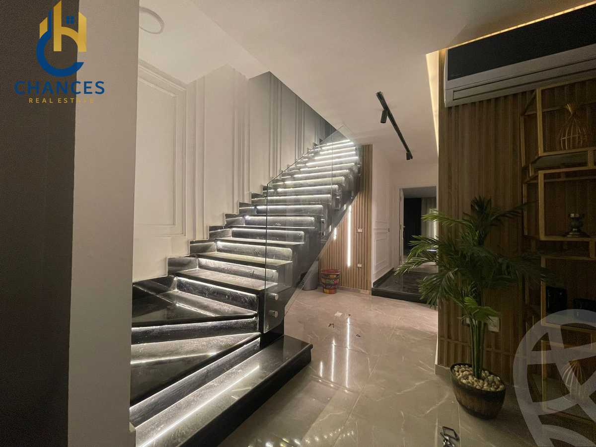 https://aqarmap.com.eg/ar/listing/5509188-for-sale-cairo-new-cairo-compounds-hyde-park