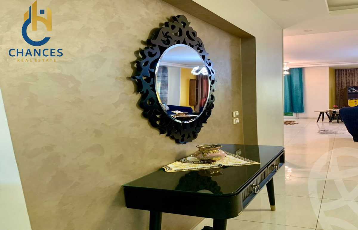 https://aqarmap.com.eg/en/listing/5575624-for-sale-cairo-el-maadi-sarayat-el-maadi-street-77