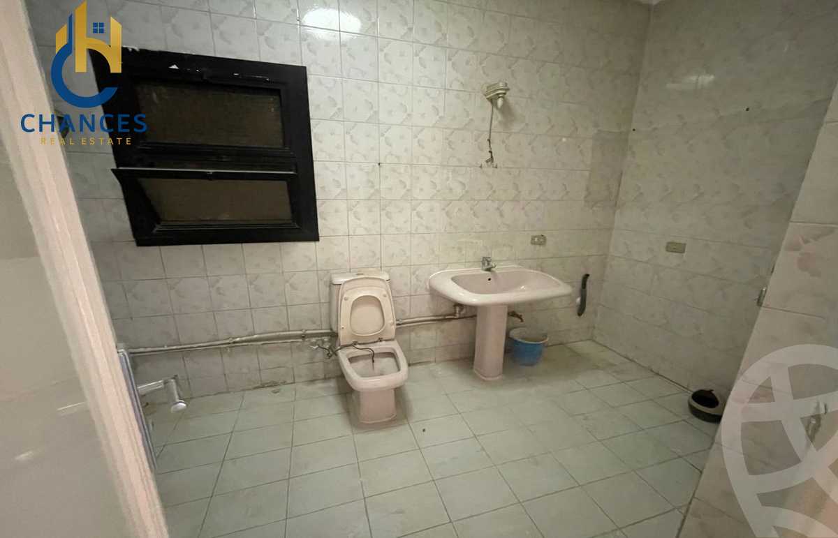 https://aqarmap.com.eg/en/listing/5857639-for-sale-cairo-el-maadi-degla-street-208