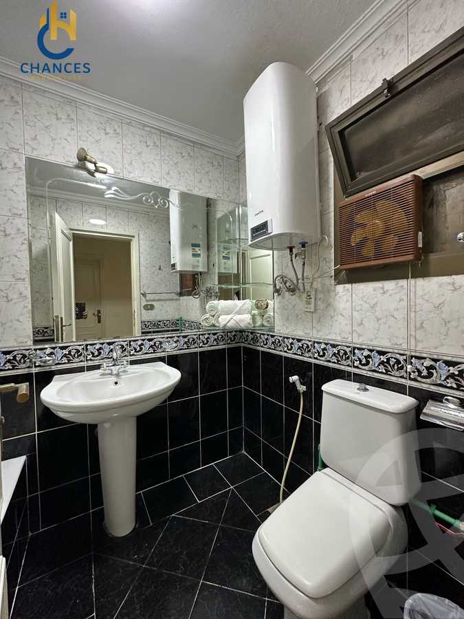 https://aqarmap.com.eg/en/listing/5870108-for-sale-cairo-el-maadi-degla-street-233
