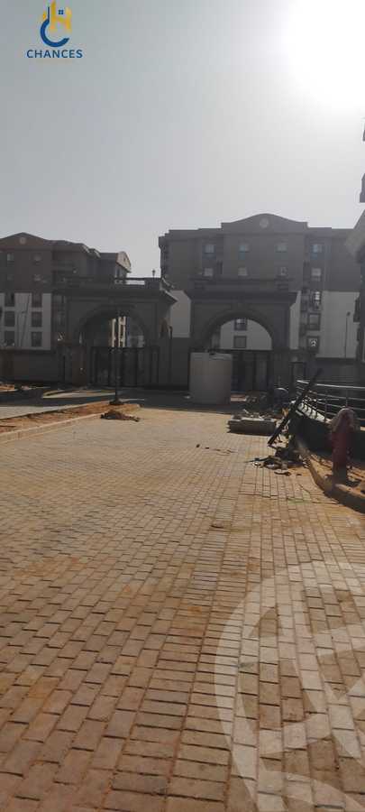 https://aqarmap.com.eg/en/listing/5883030-for-sale-cairo-new-cairo-compounds-town-residence