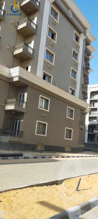 https://aqarmap.com.eg/en/listing/5883030-for-sale-cairo-new-cairo-compounds-town-residence