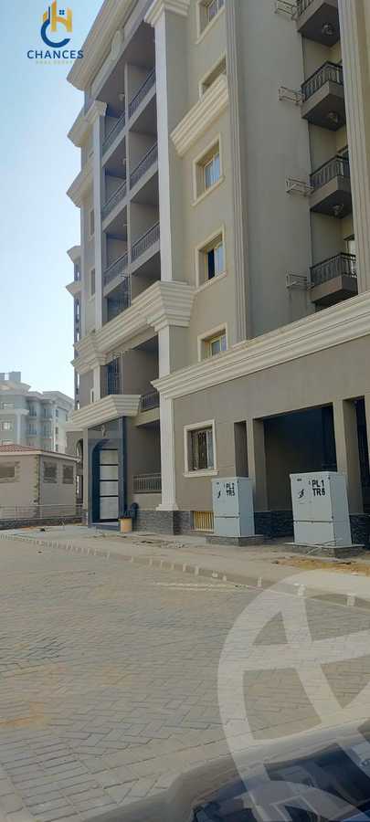 https://aqarmap.com.eg/en/listing/5883030-for-sale-cairo-new-cairo-compounds-town-residence