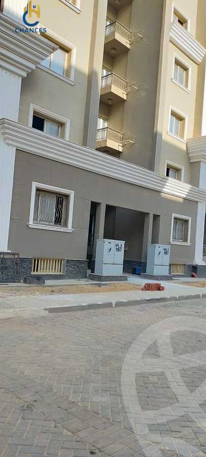 https://aqarmap.com.eg/en/listing/5883030-for-sale-cairo-new-cairo-compounds-town-residence