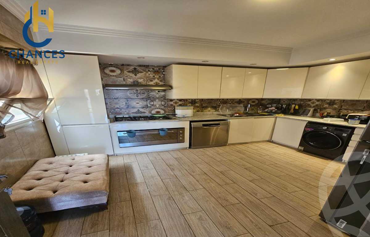https://aqarmap.com.eg/en/listing/6016033-for-sale-cairo-new-cairo-compounds-hyde-park-centre-ville-hyde-park
