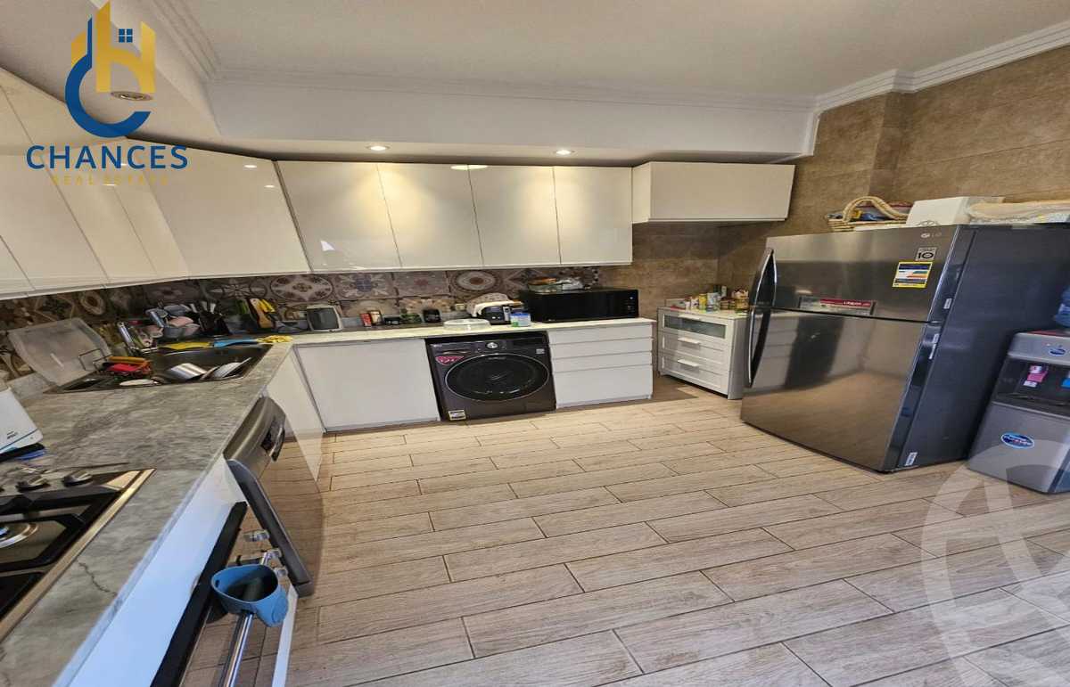 https://aqarmap.com.eg/en/listing/6016033-for-sale-cairo-new-cairo-compounds-hyde-park-centre-ville-hyde-park