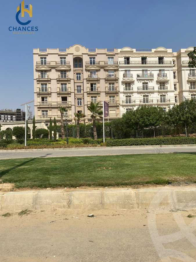 https://aqarmap.com.eg/en/listing/6029472-for-sale-cairo-new-cairo-compounds-hyde-park-centre-ville-hyde-park