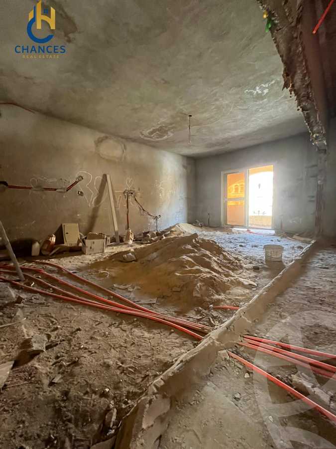 https://aqarmap.com.eg/en/listing/6060176-for-sale-cairo-el-sheikh-zayed-city-compounds-el-khamayel