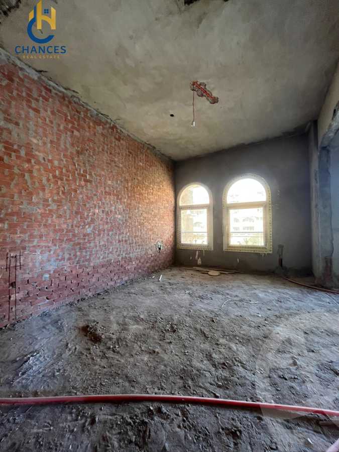 https://aqarmap.com.eg/en/listing/6060176-for-sale-cairo-el-sheikh-zayed-city-compounds-el-khamayel