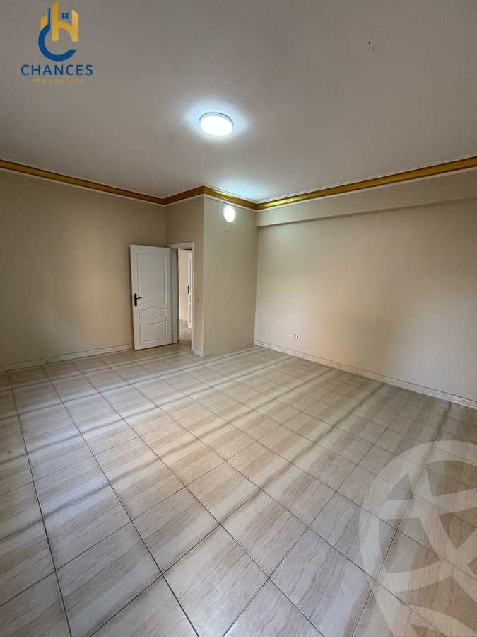https://aqarmap.com.eg/en/listing/6129686-for-sale-cairo-new-cairo-el-ahyaa-first-neighborhood-street-1