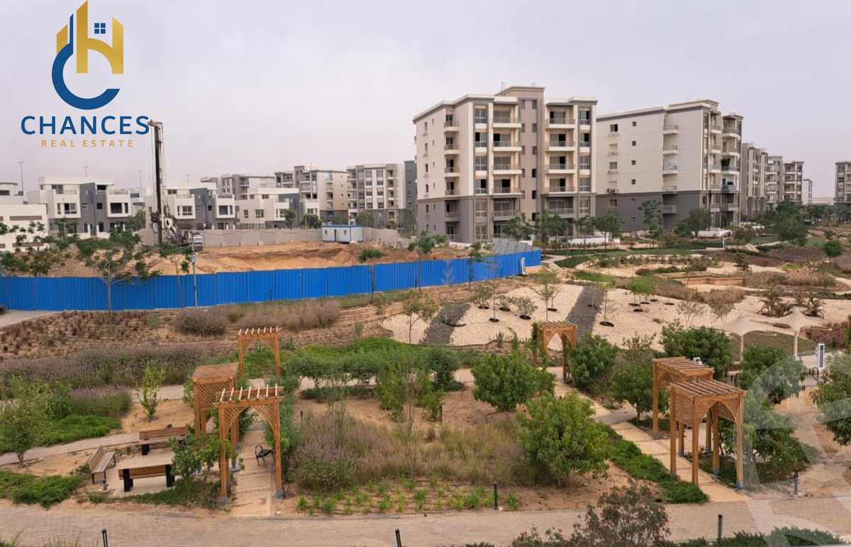 https://aqarmap.com.eg/en/listing/6330744-for-sale-cairo-new-cairo-compounds-hyde-park-cluster-1-hyde-park