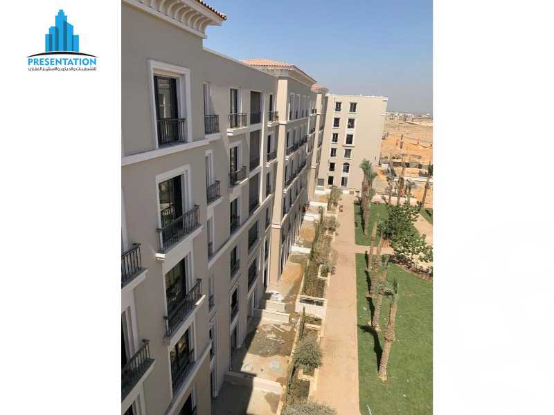 https://aqarmap.com.eg/ar/listing/4362765-for-sale-cairo-el-sheikh-zayed-city-compounds-kmbwnd-fyldj-wyst-dr-llttwyr