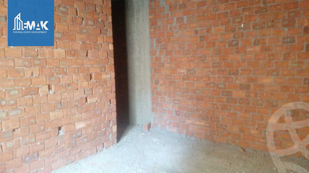 https://aqarmap.com.eg/en/listing/4325215-for-sale-cairo-al-oubour-el-oubour