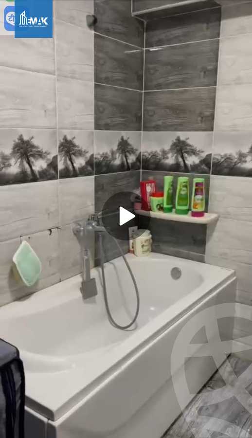 https://aqarmap.com.eg/en/listing/6382000-for-sale-cairo-al-oubour-el-hay-el-taseaa-mohamed-el-tabeay-st