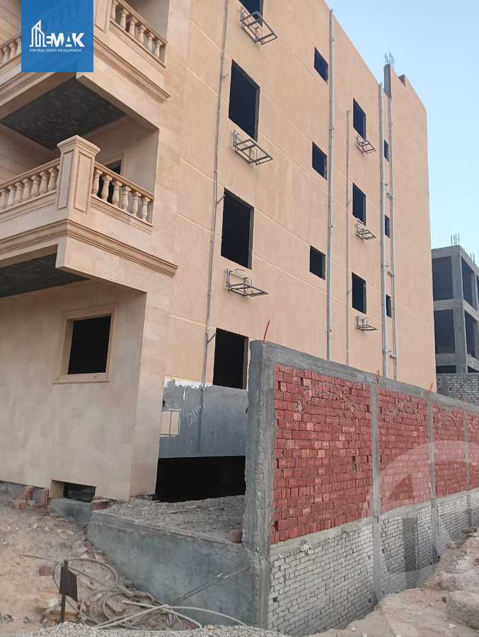 https://aqarmap.com.eg/en/listing/6551081-for-sale-cairo-al-oubour-l-bwr-ljdyd-mosalsal-2