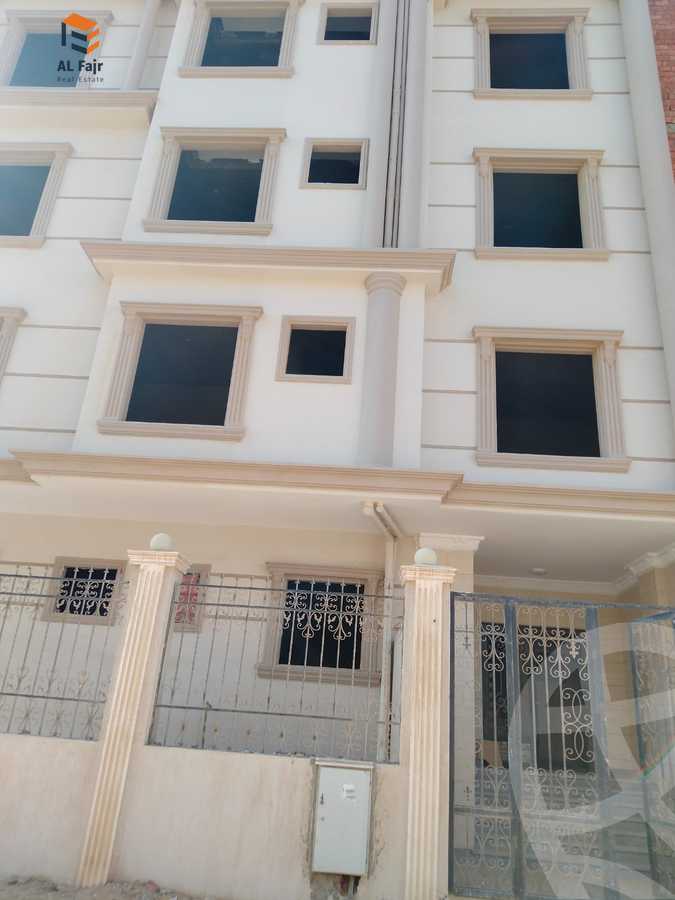 https://aqarmap.com.eg/en/listing/3923704-for-sale-cairo-new-cairo-mohammed-nagib-axis-st