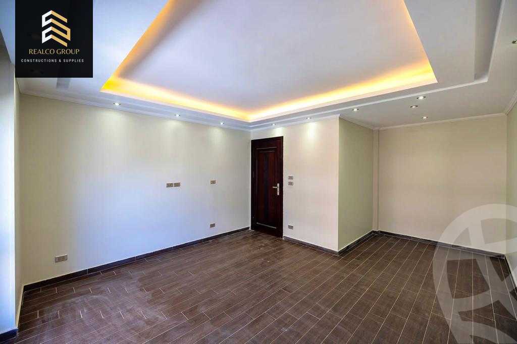https://aqarmap.com.eg/en/listing/3962362-for-sale-cairo-new-cairo-ltjm-lkhms-90th-street-south-teseen-st