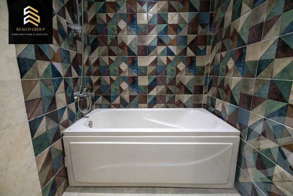 https://aqarmap.com.eg/en/listing/3962362-for-sale-cairo-new-cairo-ltjm-lkhms-90th-street-south-teseen-st