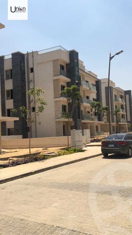 https://aqarmap.com.eg/ar/listing/3851601-for-sale-cairo-new-cairo-compounds-moon-valley