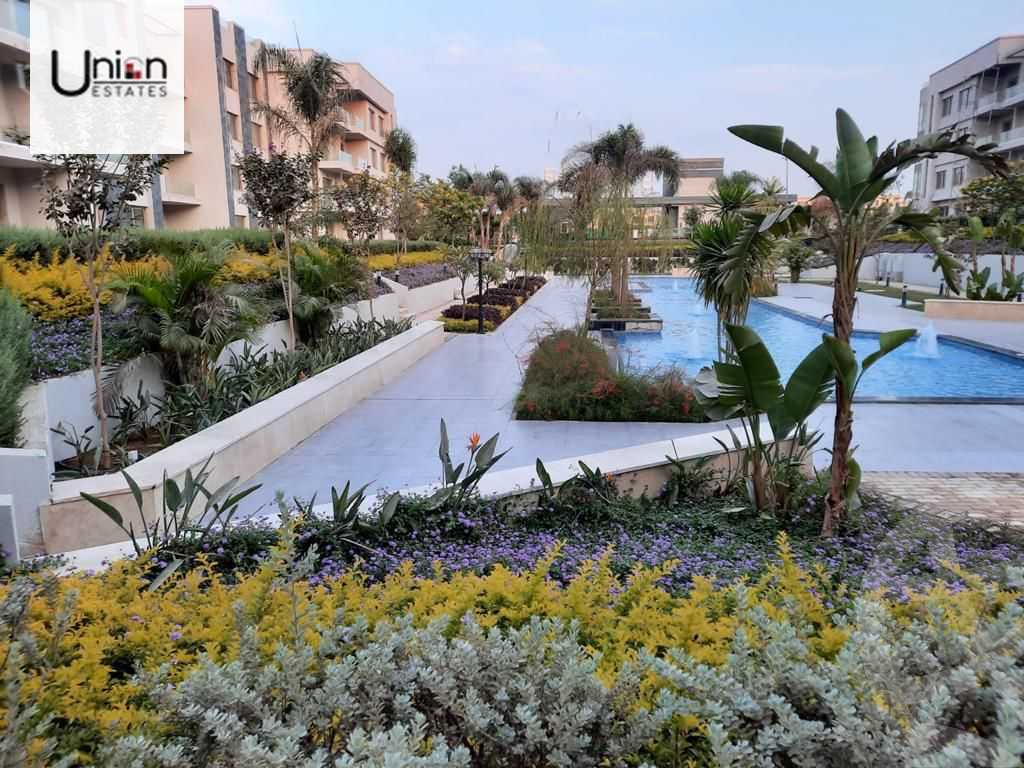 https://aqarmap.com.eg/ar/listing/3851601-for-sale-cairo-new-cairo-compounds-moon-valley