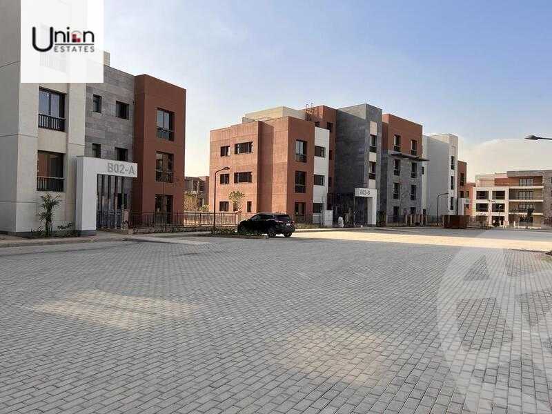 https://aqarmap.com.eg/ar/listing/3852270-for-sale-new-cairo-compounds-the-plateau-district-5