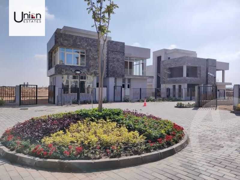 https://aqarmap.com.eg/ar/listing/3925989-for-sale-cairo-6th-of-october-compound-sun-capital