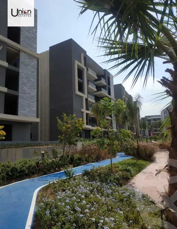 https://aqarmap.com.eg/ar/listing/3926992-for-sale-cairo-6th-of-october-compound-sun-capital