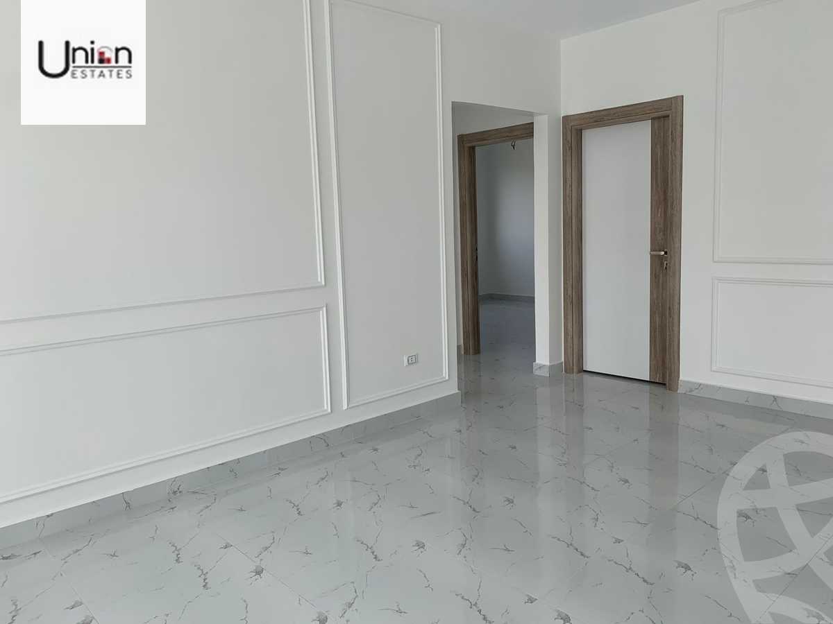 https://aqarmap.com.eg/en/listing/4052227-for-sale-cairo-new-cairo-compounds-lakeview-residence