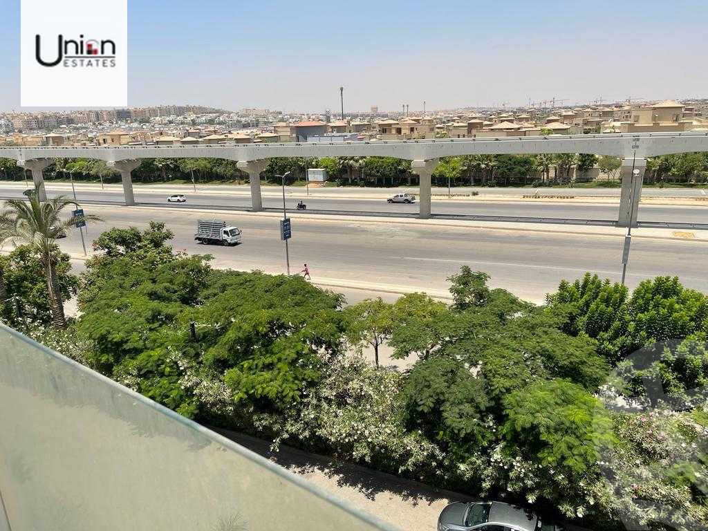 https://aqarmap.com.eg/ar/listing/4106974-for-sale-cairo-new-cairo-compounds-lake-view