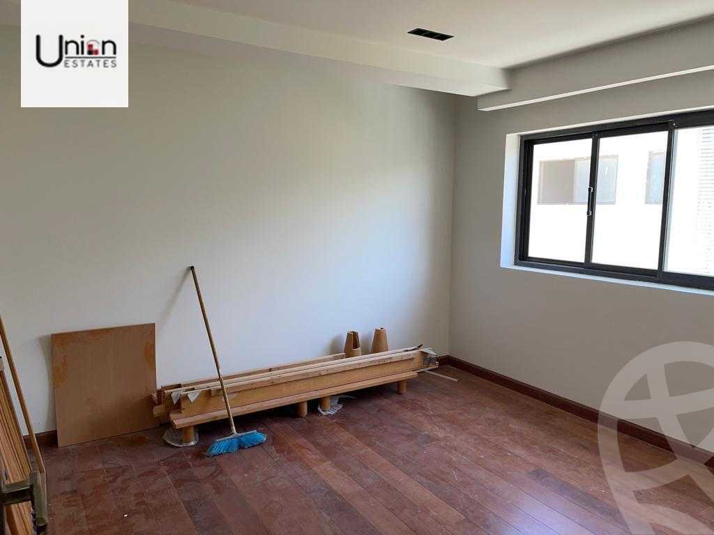 https://aqarmap.com.eg/ar/listing/4106974-for-sale-cairo-new-cairo-compounds-lake-view
