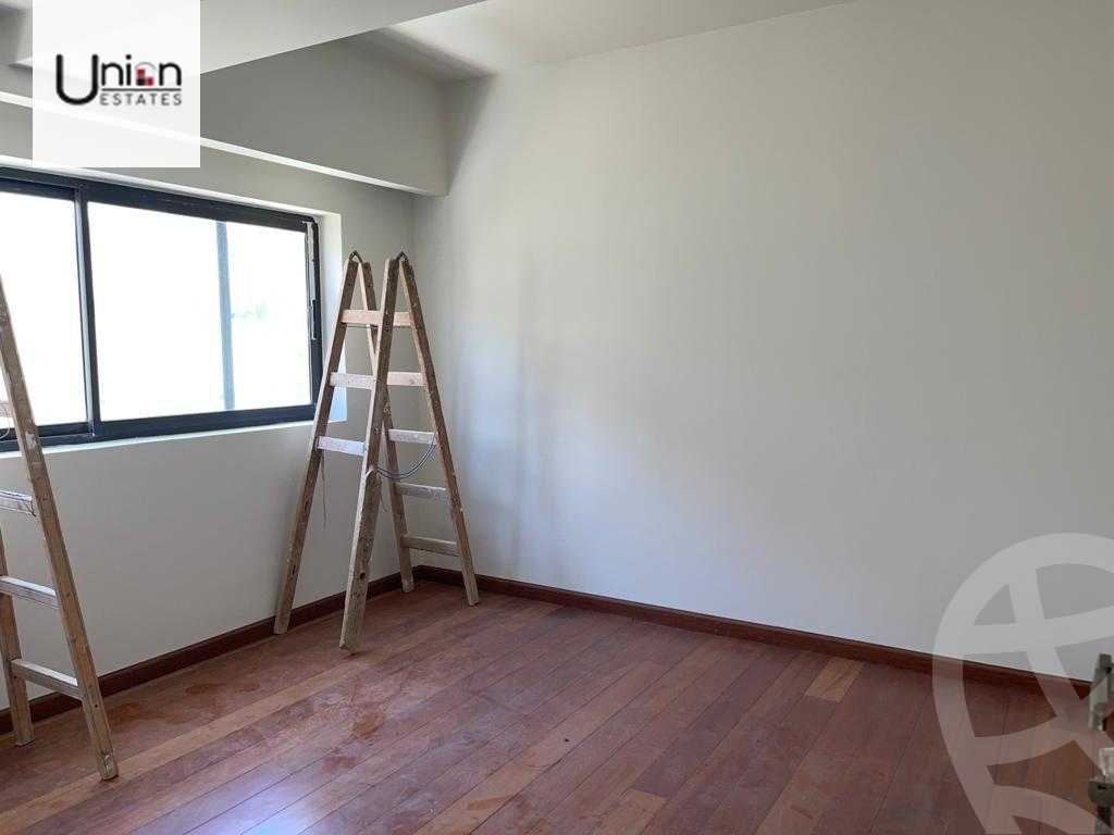 https://aqarmap.com.eg/en/listing/4106992-for-sale-cairo-new-cairo-compounds-lake-view