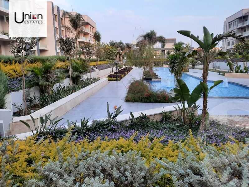 https://aqarmap.com.eg/en/listing/4213316-for-sale-cairo-new-cairo-compounds-moon-valley