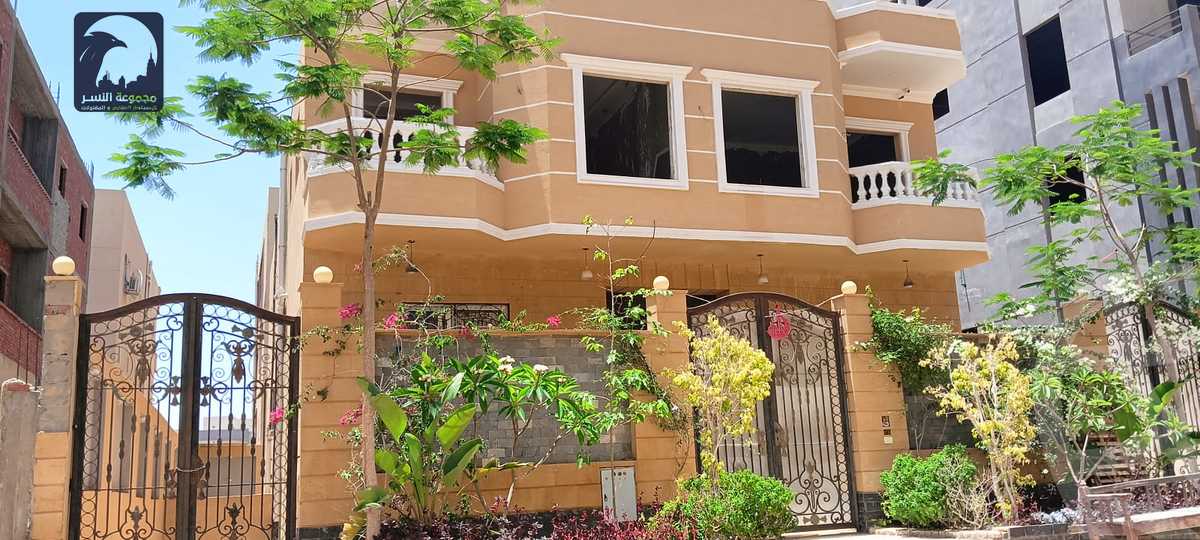 https://aqarmap.com.eg/ar/listing/5008628-for-sale-cairo-badr-city-hai-el-ashgar-featured-neighborhood-el-imam-el-bokhary-st