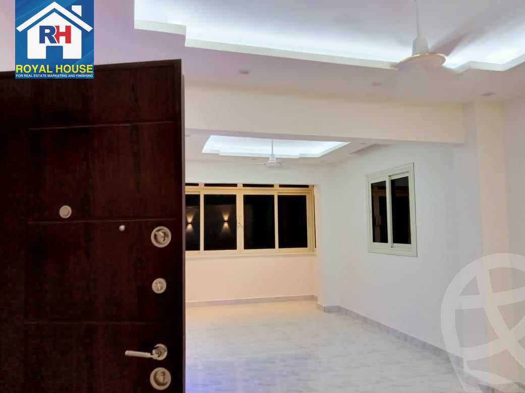 https://aqarmap.com.eg/en/listing/5269935-for-sale-cairo-heliopolis-roxy-square-al-ahram-st